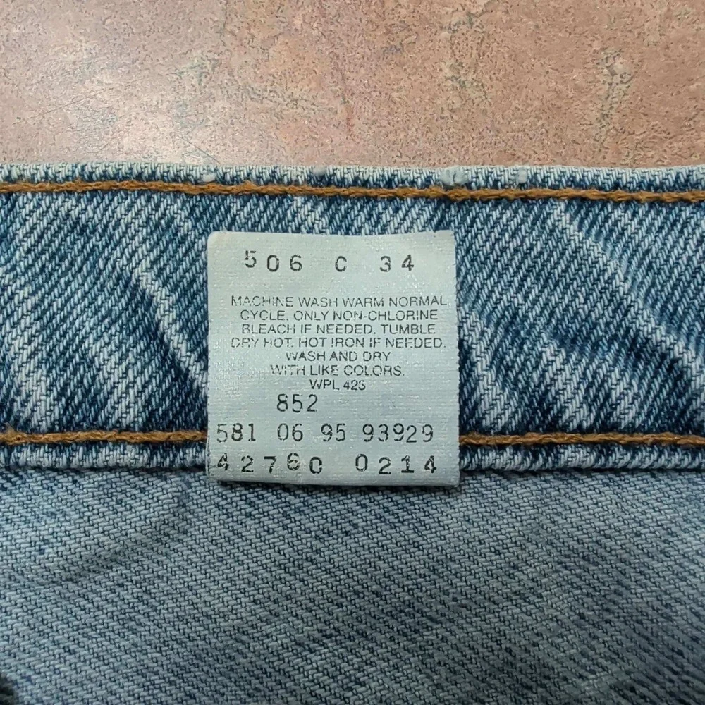Levi's 560 Student Jeans Mens 28x29 Light Wash Orange Tab 90s Made in USA